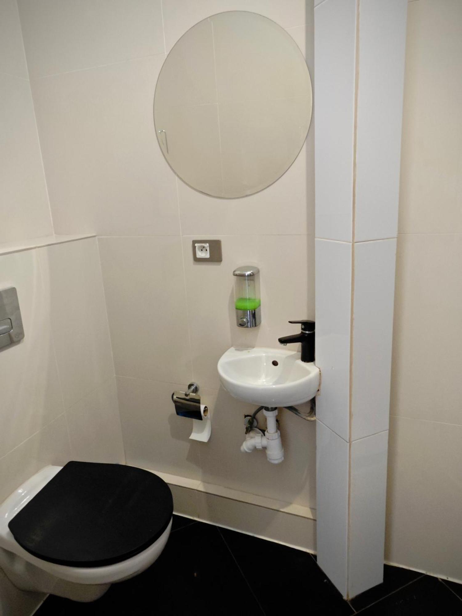 Apartamenty Wilcza - City Center Varsóvia Quarto foto